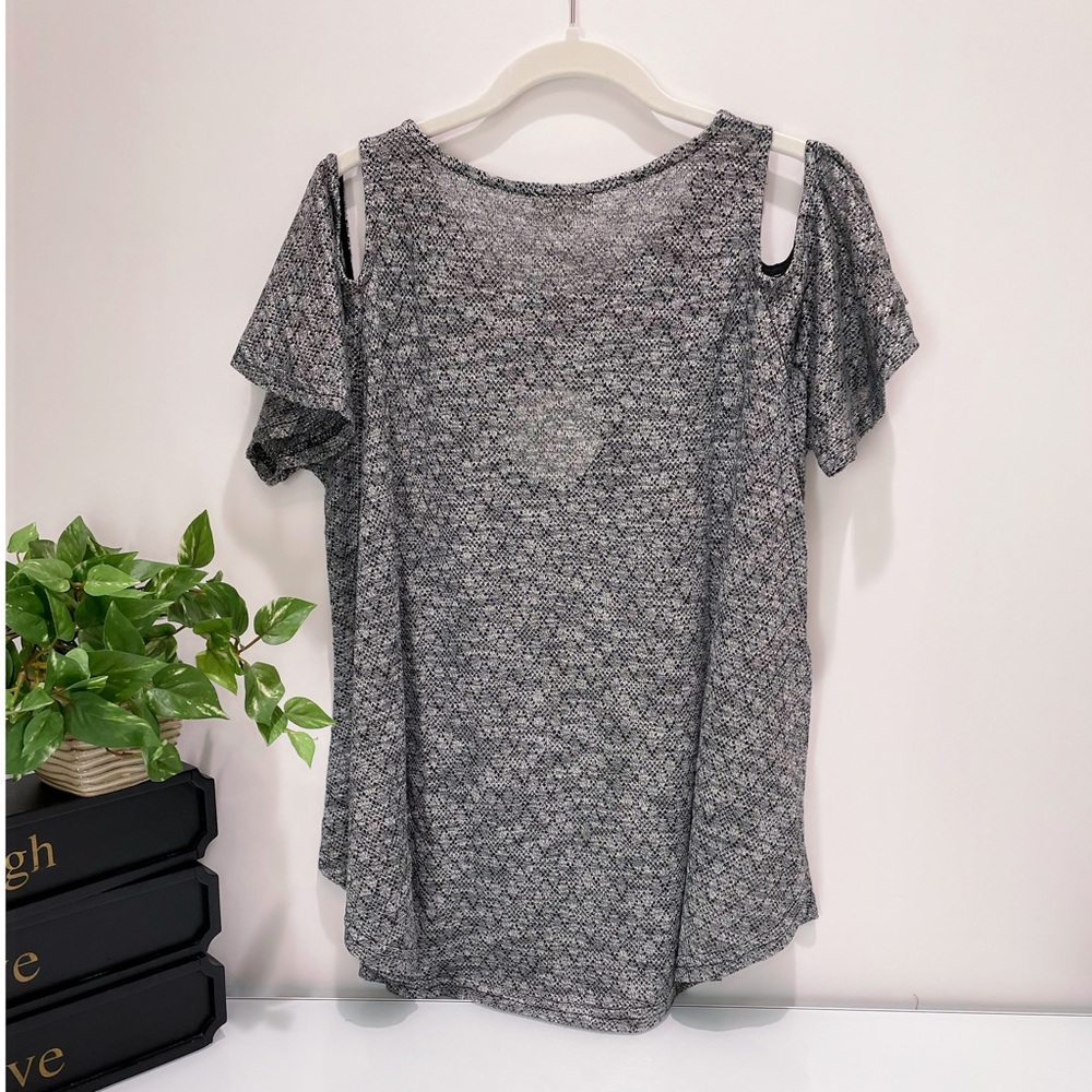 Cold Shoulder Top - Picture 5 of 6